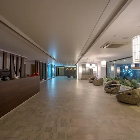 Flora Garden Ephesus Kusadasi Davutlar