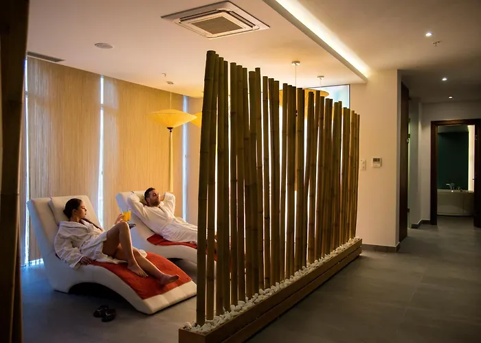 Flora Garden Ephesus Kusadasi Davutlar