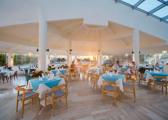 Hotel Flora Garden Ephesus Kusadasi 5*