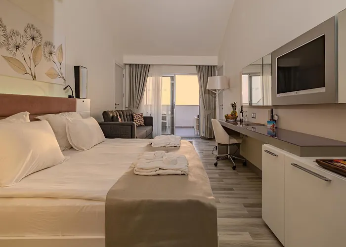 Flora Garden Ephesus Kusadasi Hotel