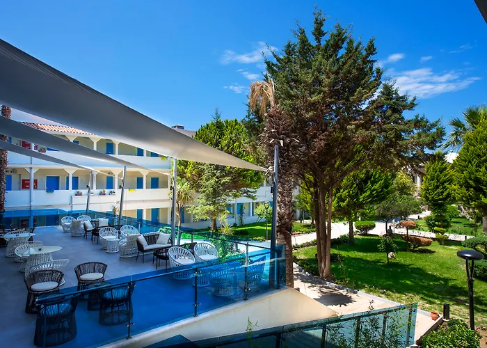 Flora Garden Ephesus Kusadasi Davutlar